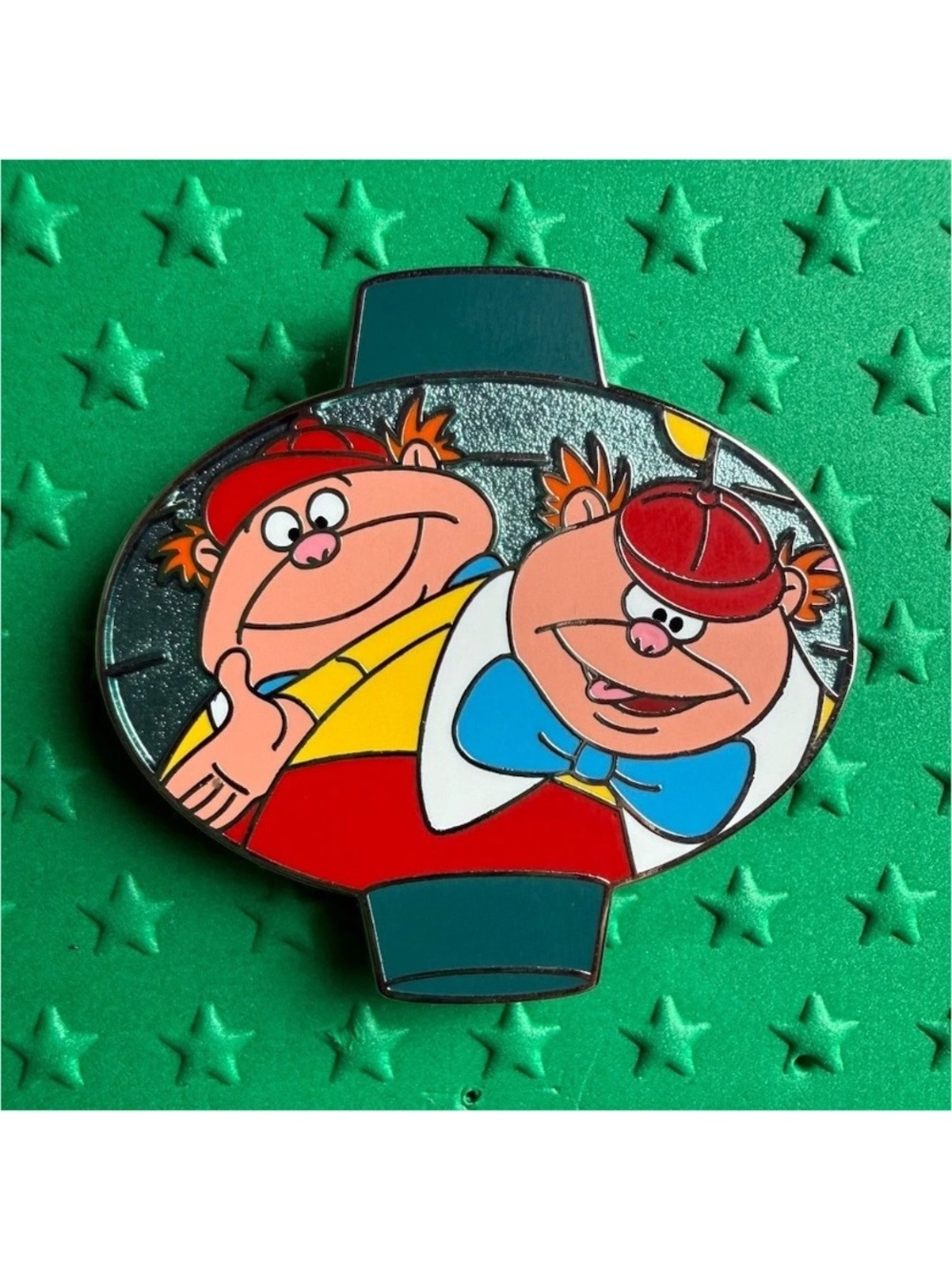 Disney Parks Alice In Wonderland Lanterns Mystery Pin Tweedle Dee Dum NEW
